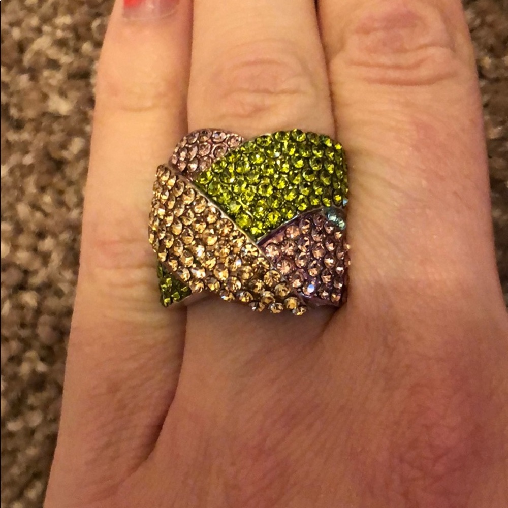 Fashion Ring - Picture 2 of 3